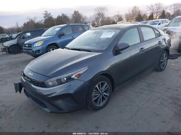 3KPF24AD6NE452224 2022 KIA FORTE - Image 2
