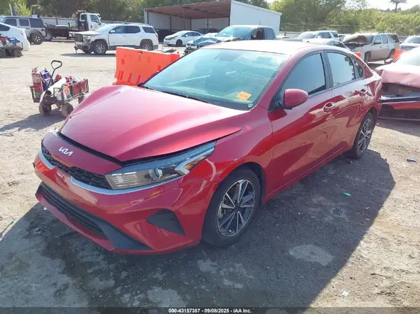 3KPF24AD6NE452546 2022 KIA FORTE - Image 2