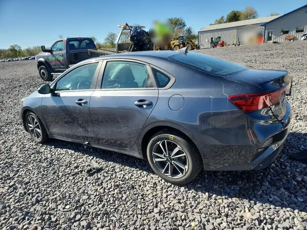 3KPF24AD6NE452773 2022 KIA FORTE - Image 2