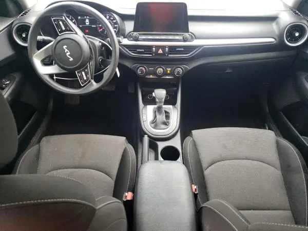 3KPF24AD6NE453101 2022 KIA FORTE - Image 8