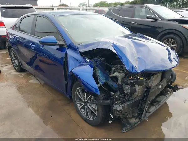 3KPF24AD6NE455706 2022 KIA FORTE - Image 1