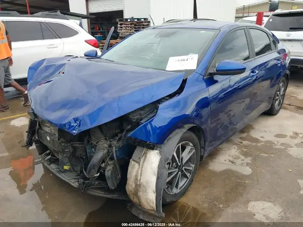 3KPF24AD6NE455706 2022 KIA FORTE - Image 2