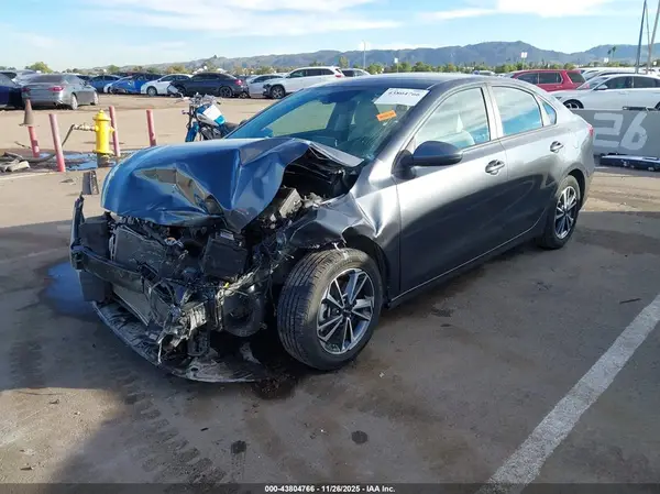 3KPF24AD6NE456810 2022 KIA FORTE - Image 2