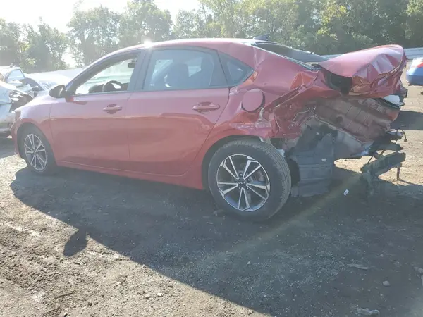 3KPF24AD6NE458766 2022 KIA FORTE - Image 2