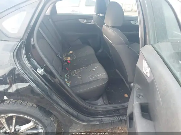 3KPF24AD6NE462235 2022 KIA FORTE - Image 8