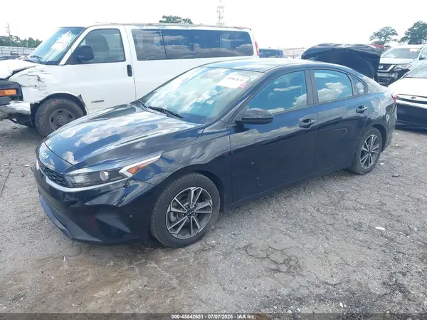 3KPF24AD6NE465720 2022 KIA FORTE - Image 2