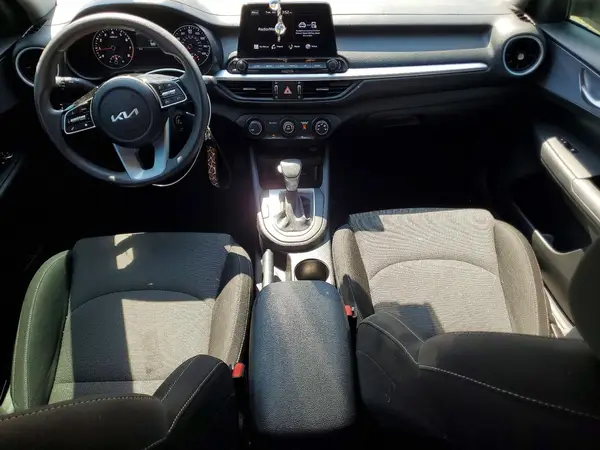 3KPF24AD6NE467323 2022 KIA FORTE - Image 8
