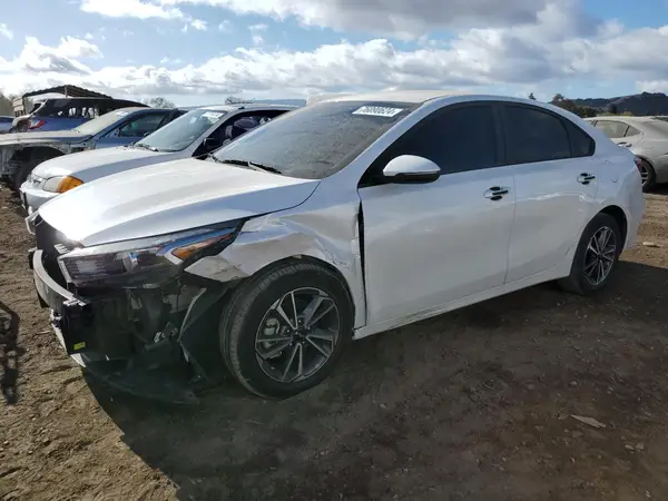 3KPF24AD6NE468195 2022 KIA FORTE - Image 1