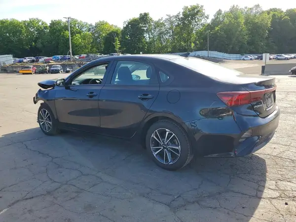 3KPF24AD6NE472117 2022 KIA FORTE - Image 2