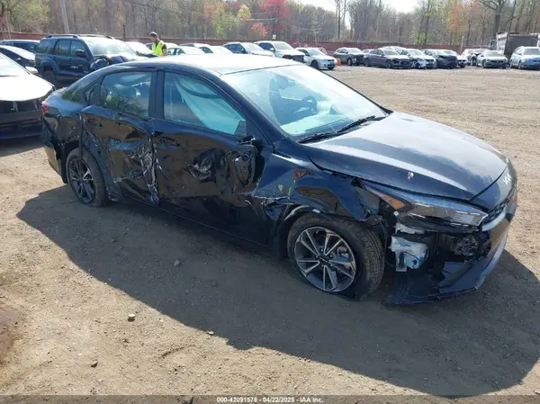 3KPF24AD6NE474949 2022 KIA FORTE - Image 1