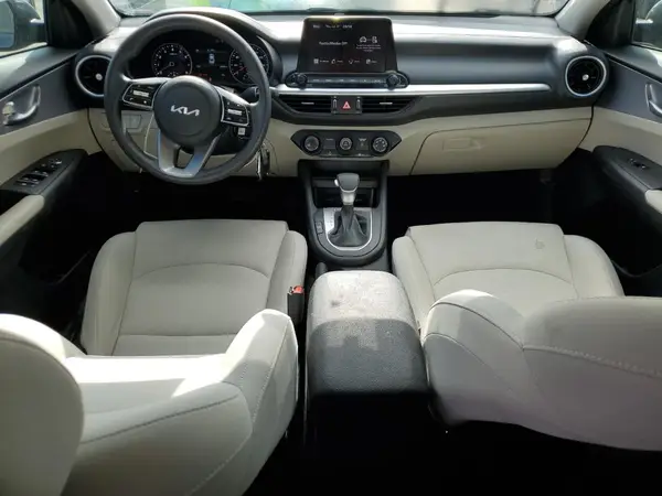 3KPF24AD6NE475373 2022 KIA FORTE - Image 8