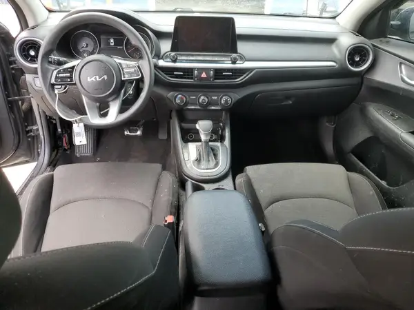 3KPF24AD6NE475812 2022 KIA FORTE - Image 8