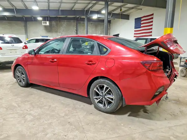 3KPF24AD6NE476863 2022 KIA FORTE - Image 2