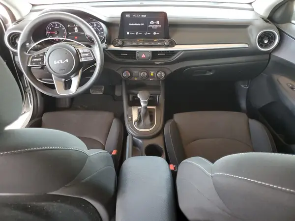 3KPF24AD6NE477804 2022 KIA FORTE - Image 8