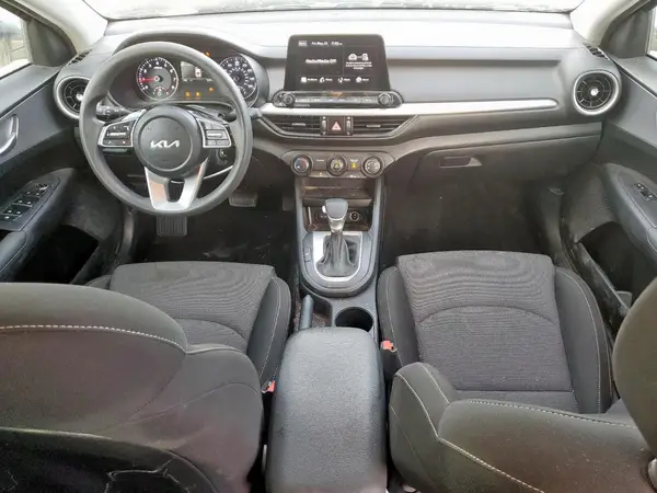 3KPF24AD6NE478127 2022 KIA FORTE - Image 8