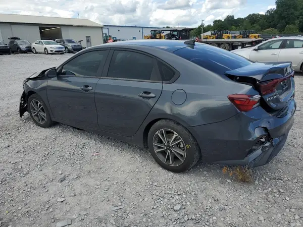 3KPF24AD6NE481318 2022 KIA FORTE - Image 2