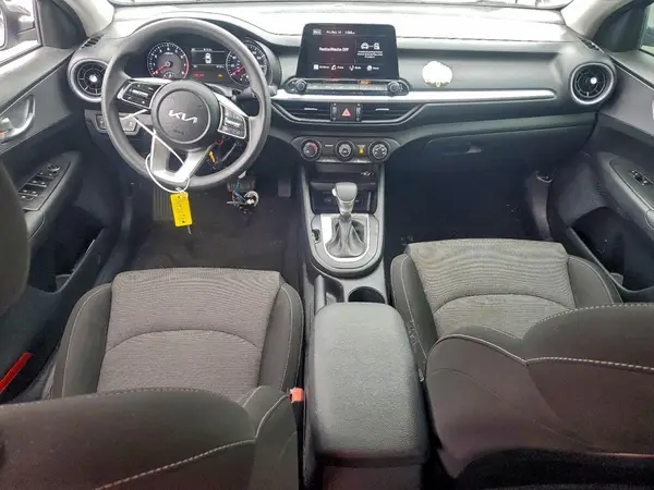 3KPF24AD6NE482937 2022 KIA FORTE - Image 8