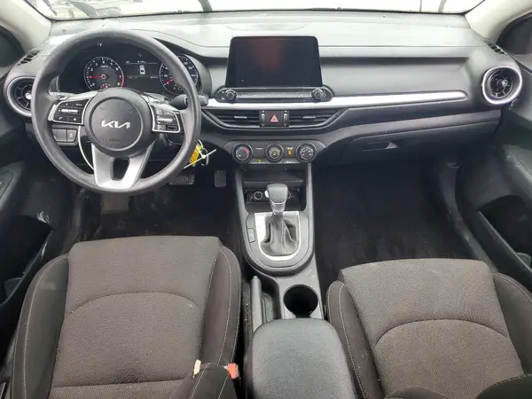 3KPF24AD6NE483697 2022 KIA FORTE - Image 8