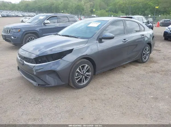 3KPF24AD6NE485286 2022 KIA FORTE - Image 2