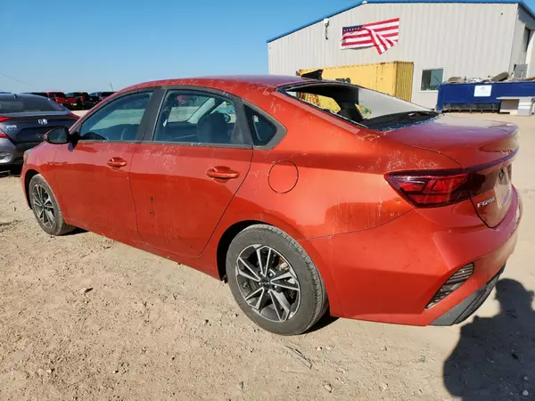 3KPF24AD6NE486759 2022 KIA FORTE - Image 2