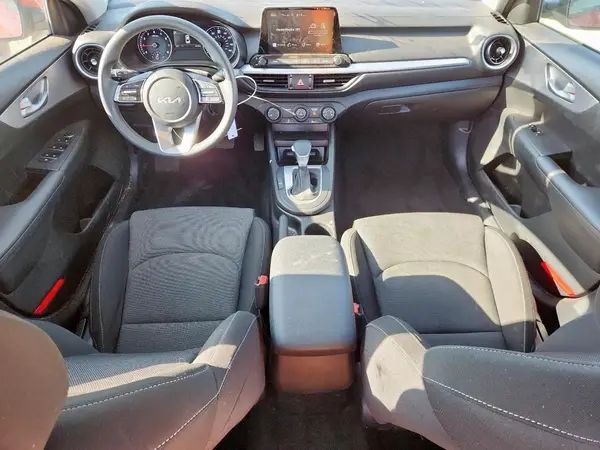 3KPF24AD6NE486759 2022 KIA FORTE - Image 8