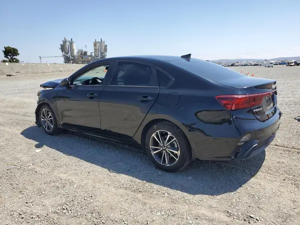 3KPF24AD6NE487765 2022 KIA FORTE - Image 2