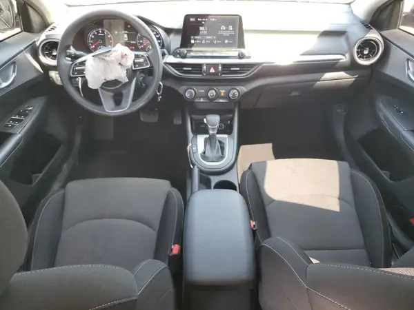 3KPF24AD6NE487765 2022 KIA FORTE - Image 8
