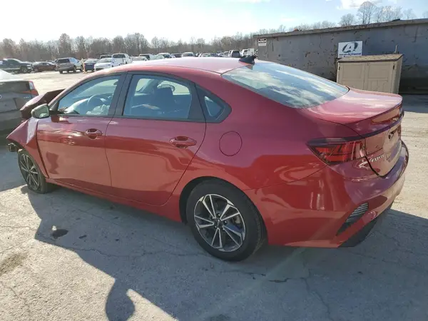 3KPF24AD6NE490097 2022 KIA FORTE - Image 2