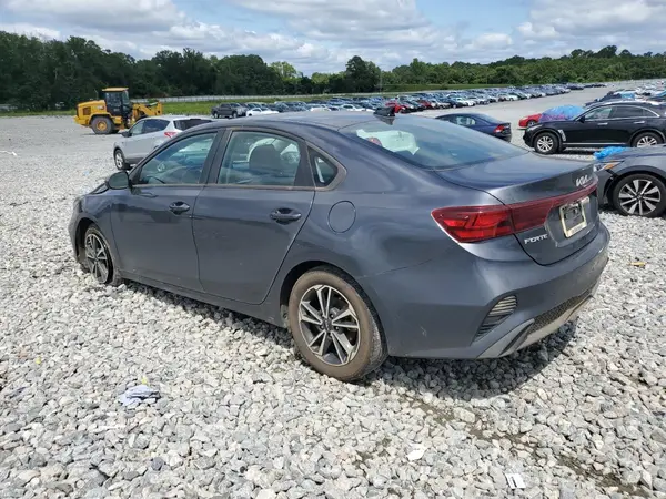 3KPF24AD6NE492562 2022 KIA FORTE - Image 2