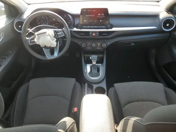 3KPF24AD6NE493940 2022 KIA FORTE - Image 8