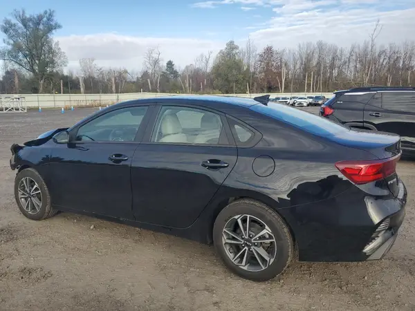 3KPF24AD6NE496059 2022 KIA FORTE - Image 2