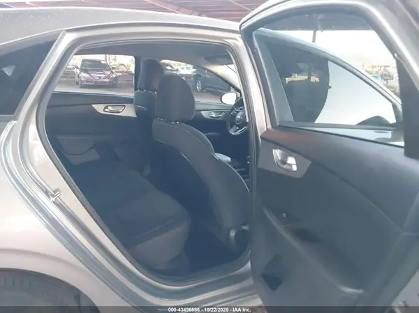 3KPF24AD6NE497888 2022 KIA FORTE - Image 8