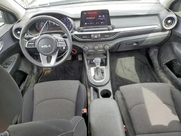 3KPF24AD6NE498992 2022 KIA FORTE - Image 8