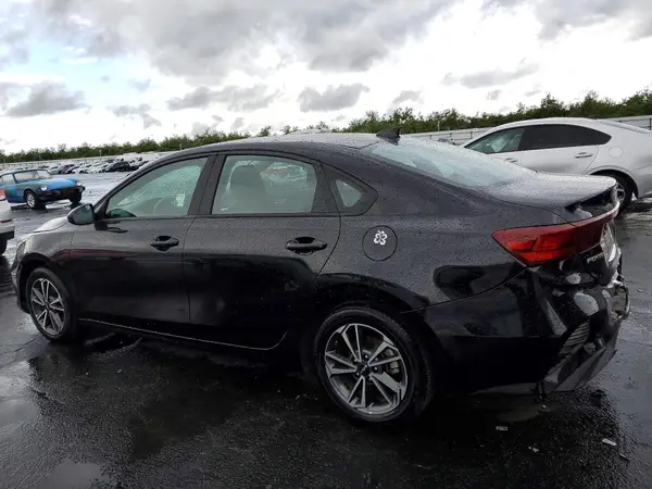 3KPF24AD6NE499012 2022 KIA FORTE - Image 2