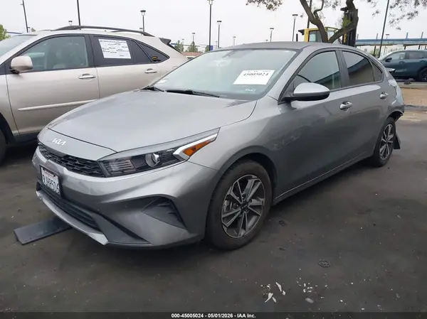 3KPF24AD6NE501504 2022 KIA FORTE - Image 2