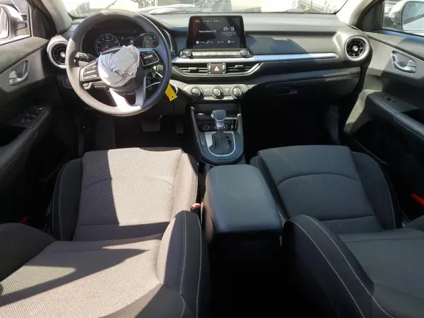 3KPF24AD6NE503754 2022 KIA FORTE - Image 8