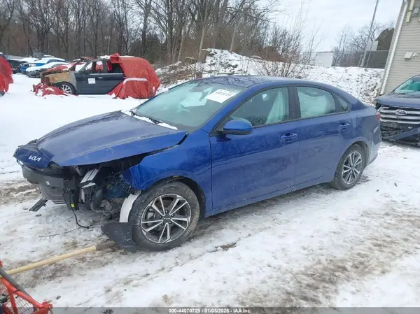 3KPF24AD6PE504311 2023 KIA FORTE - Image 2