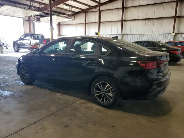 3KPF24AD6PE506236 2023 KIA FORTE - Image 2