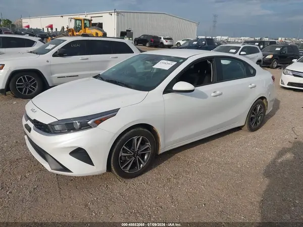 3KPF24AD6PE507533 2023 KIA FORTE - Image 2