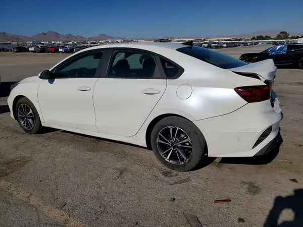 3KPF24AD6PE508049 2023 KIA FORTE - Image 2