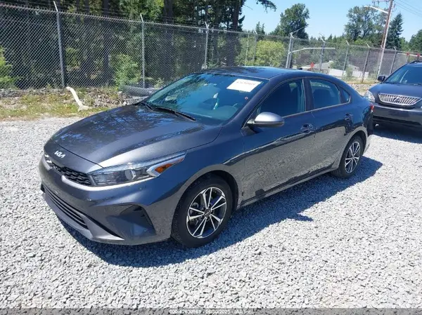3KPF24AD6PE509220 2023 KIA FORTE - Image 2