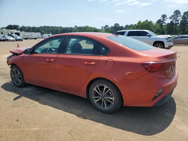 3KPF24AD6PE509296 2023 KIA FORTE - Image 2