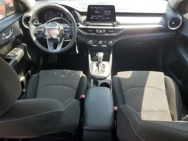 3KPF24AD6PE509296 2023 KIA FORTE - Image 8