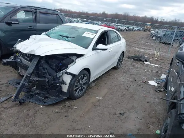 3KPF24AD6PE509962 2023 KIA FORTE - Image 2