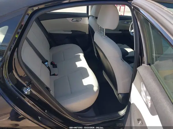 3KPF24AD6PE513610 2023 KIA FORTE - Image 8