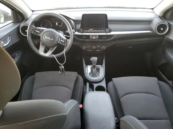 3KPF24AD6PE513638 2023 KIA FORTE - Image 8
