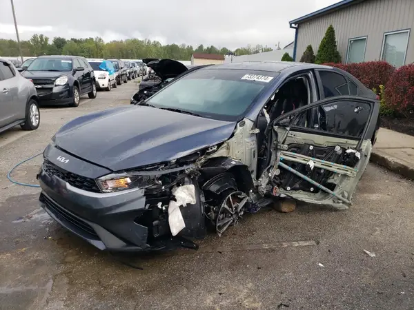 3KPF24AD6PE517723 2023 KIA FORTE - Image 1