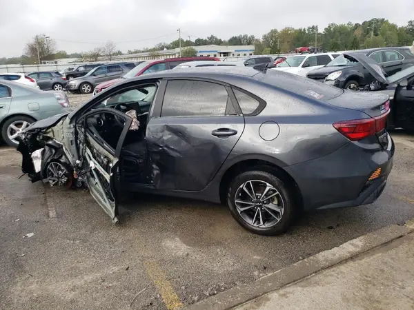 3KPF24AD6PE517723 2023 KIA FORTE - Image 2