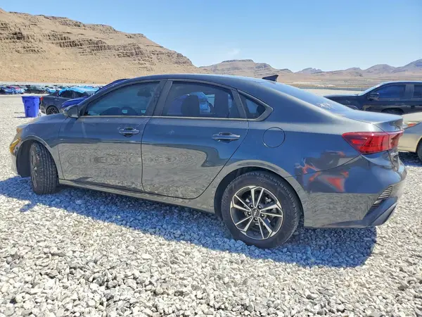 3KPF24AD6PE517916 2023 KIA FORTE - Image 2