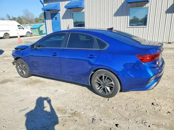 3KPF24AD6PE524039 2023 KIA FORTE - Image 2